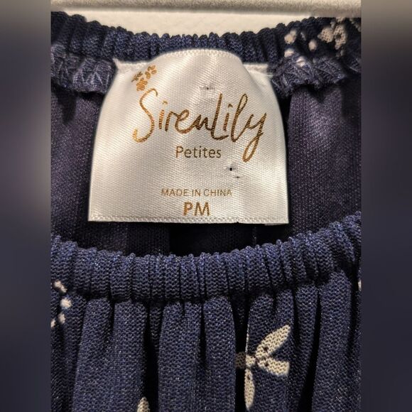 Sirenlily Floral Midi Dress NWT Medium Petite Blue Bell Sleeve Ruffle Feminine - Picture 6 of 9